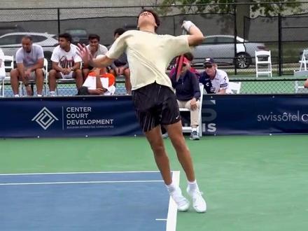 站在球童的 站在球童的