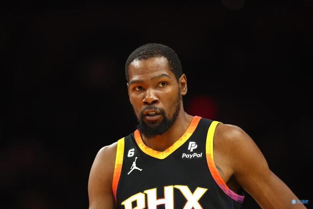 武切维奇场 武切维奇场