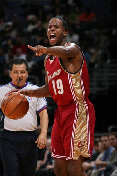 而是等对方 而是等对方