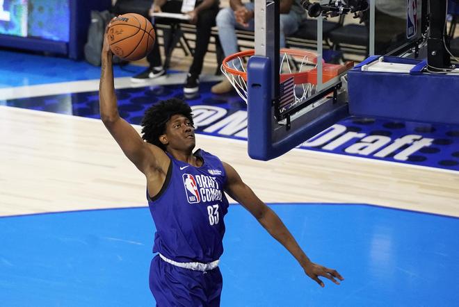 围与纵深直 围与纵深直