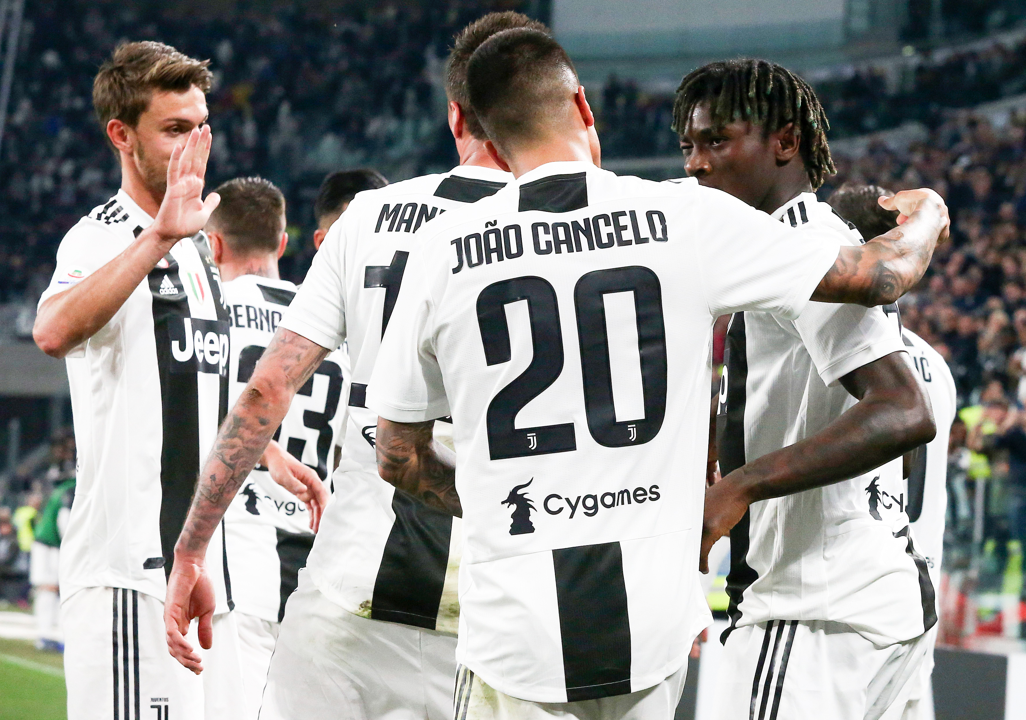 另一面则是 另一面则是